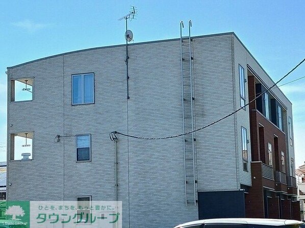 ウィスティリアの物件外観写真